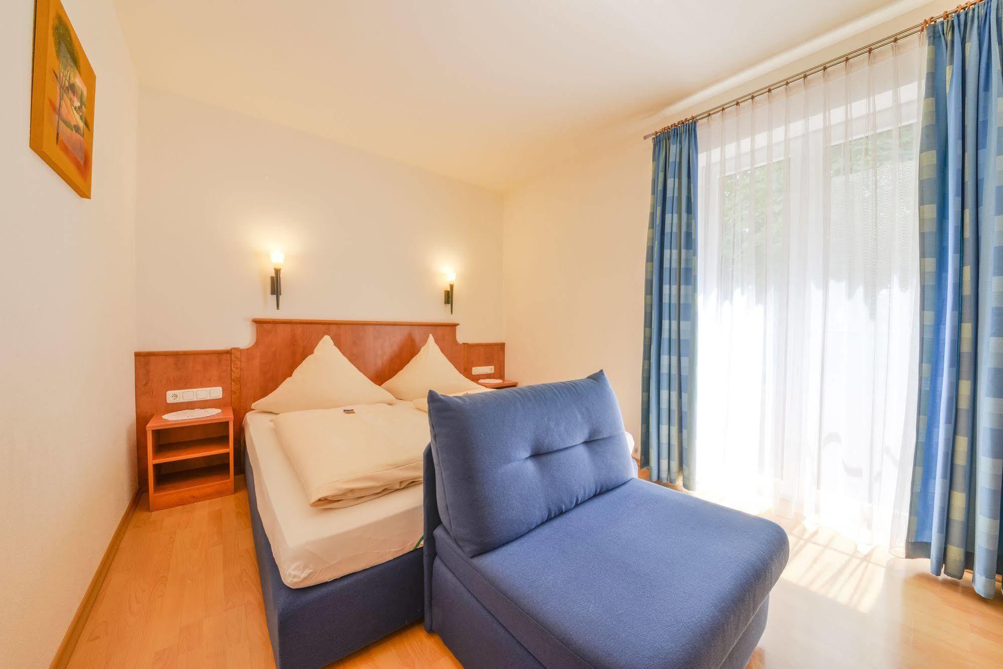 Hotel Waldhof Hohenkammer Екстериор снимка