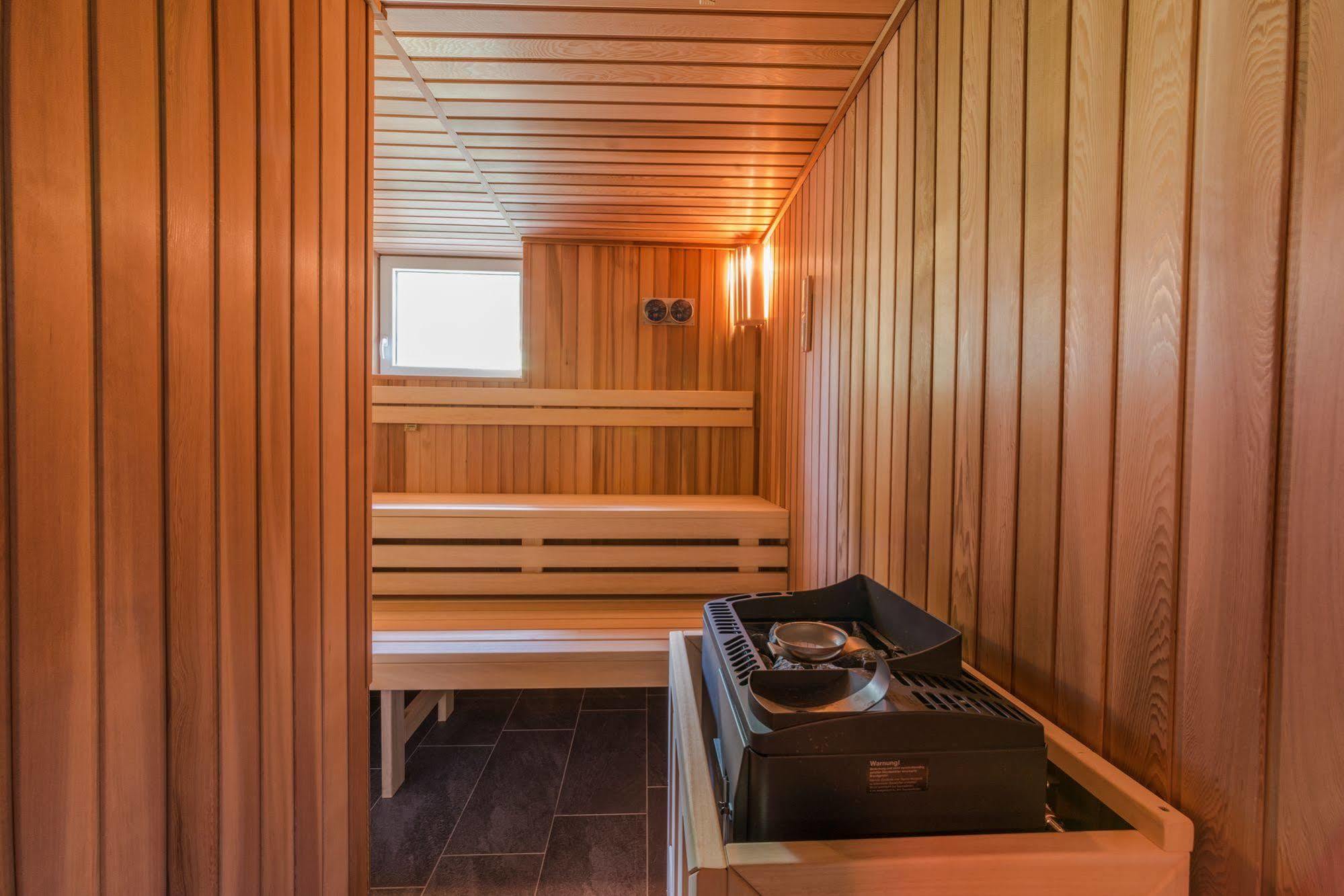Hotel Waldhof Hohenkammer Екстериор снимка