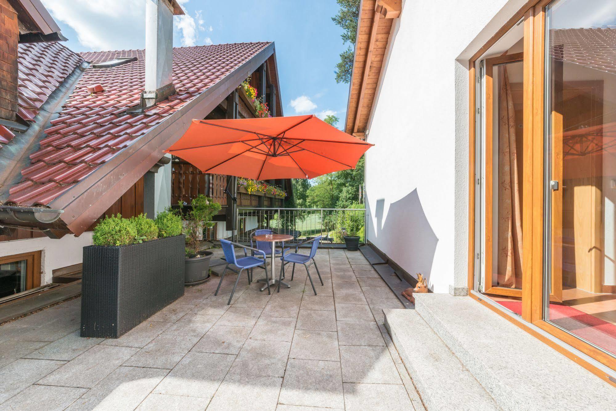 Hotel Waldhof Hohenkammer Екстериор снимка